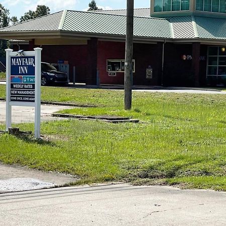 Mayfair Inn Williamston Εξωτερικό φωτογραφία