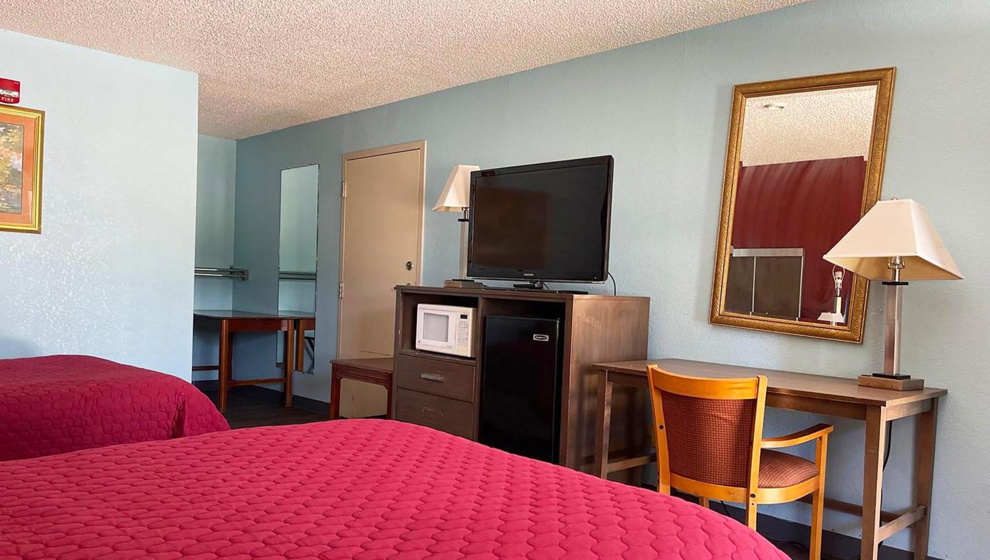 Mayfair Inn Williamston Εξωτερικό φωτογραφία