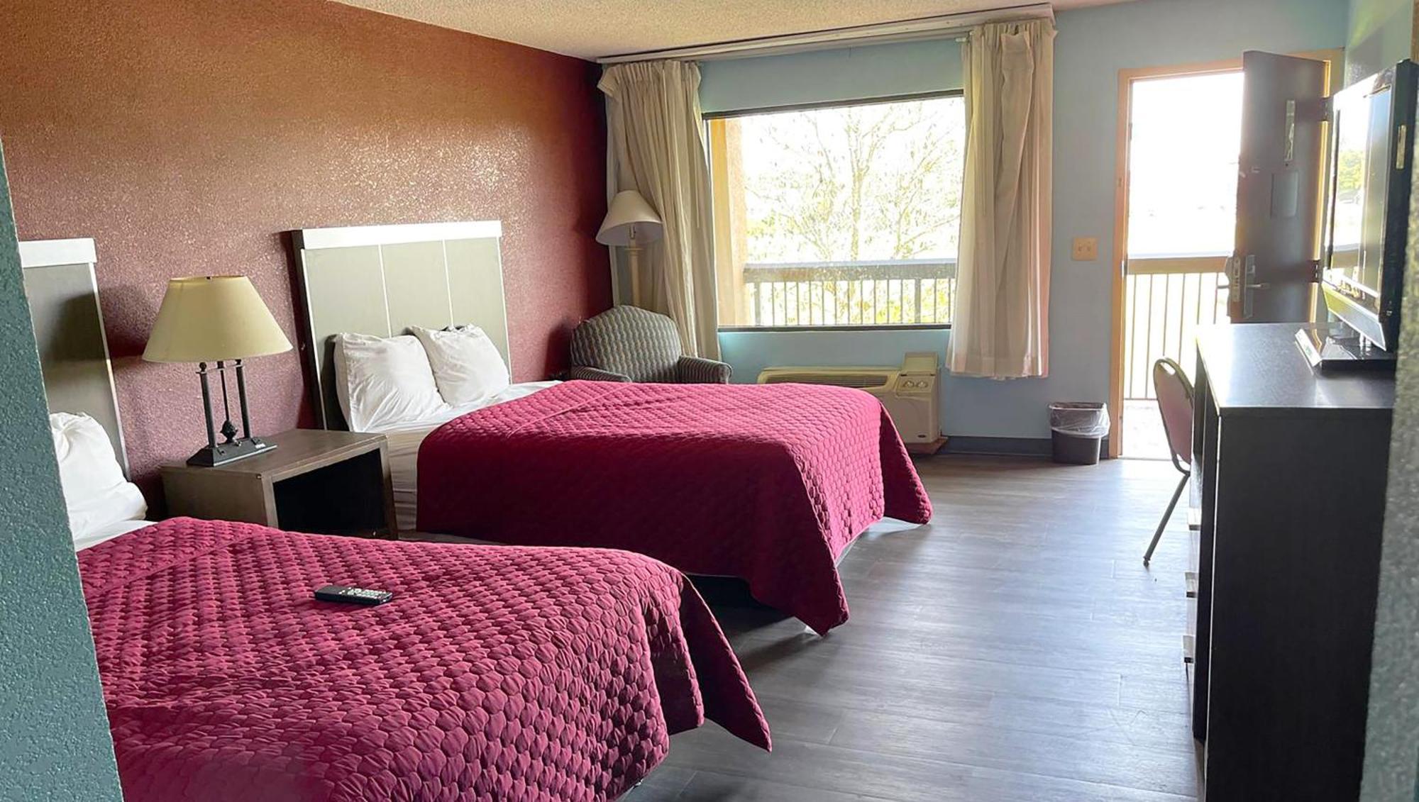 Mayfair Inn Williamston Εξωτερικό φωτογραφία