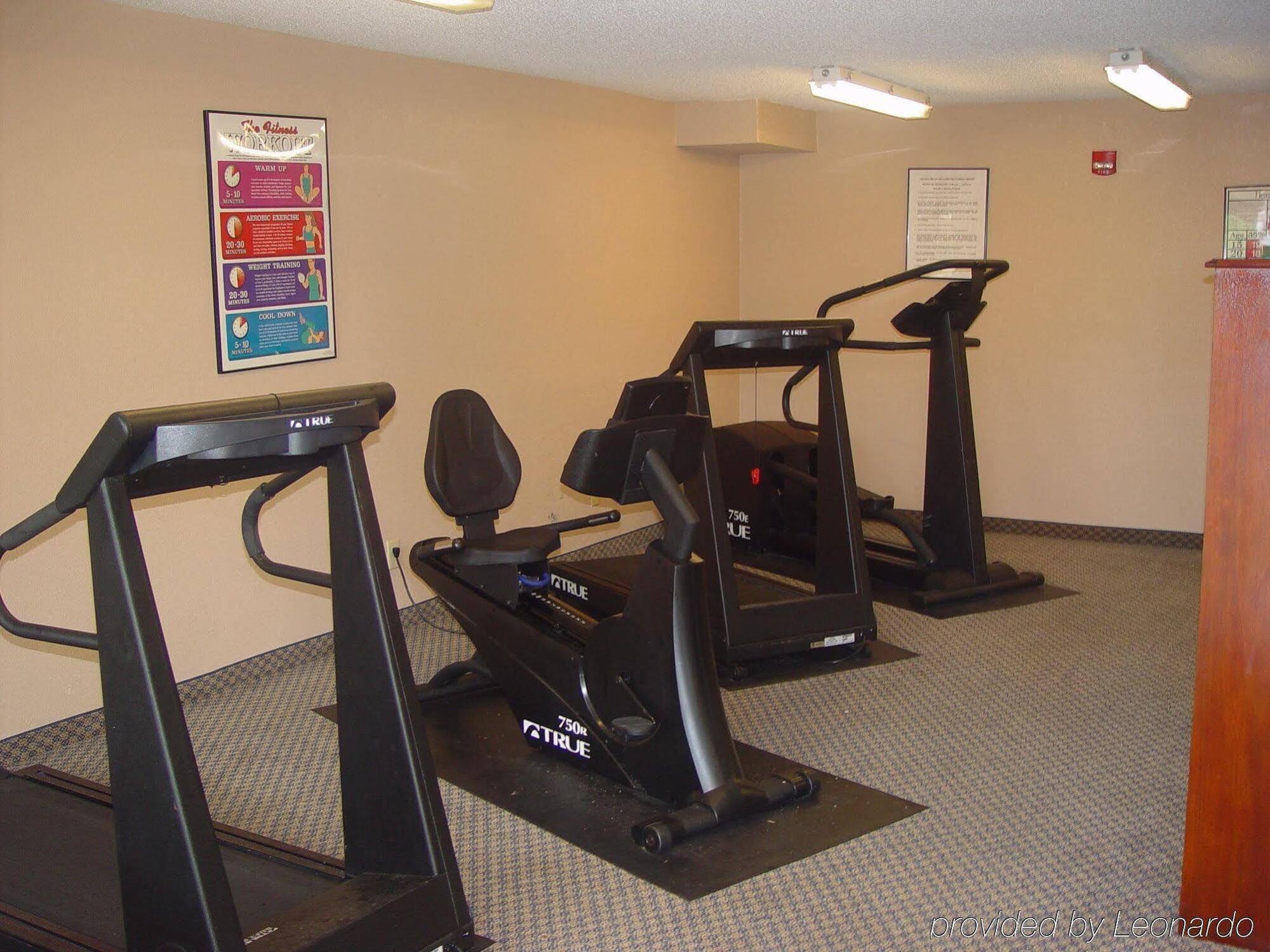 Mayfair Inn Williamston Εξωτερικό φωτογραφία